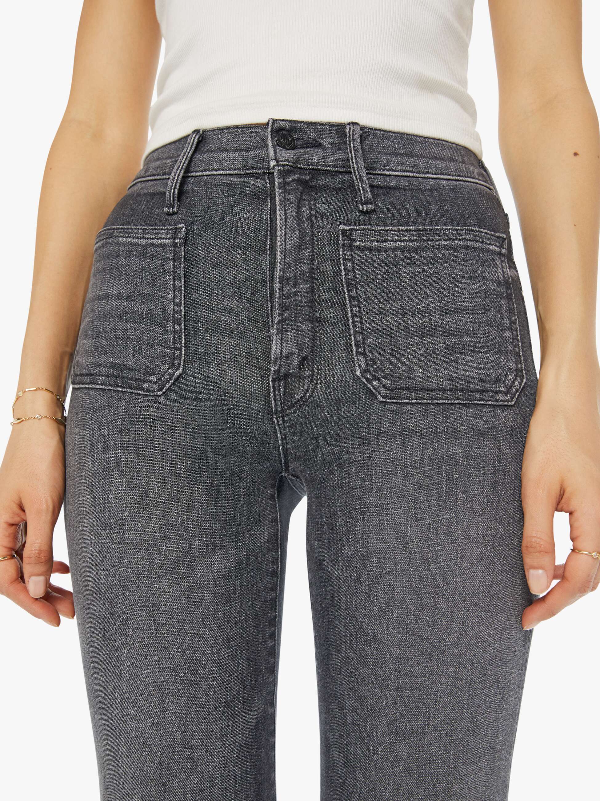 PATCH POCKET TWISTER SNEAK JEANS