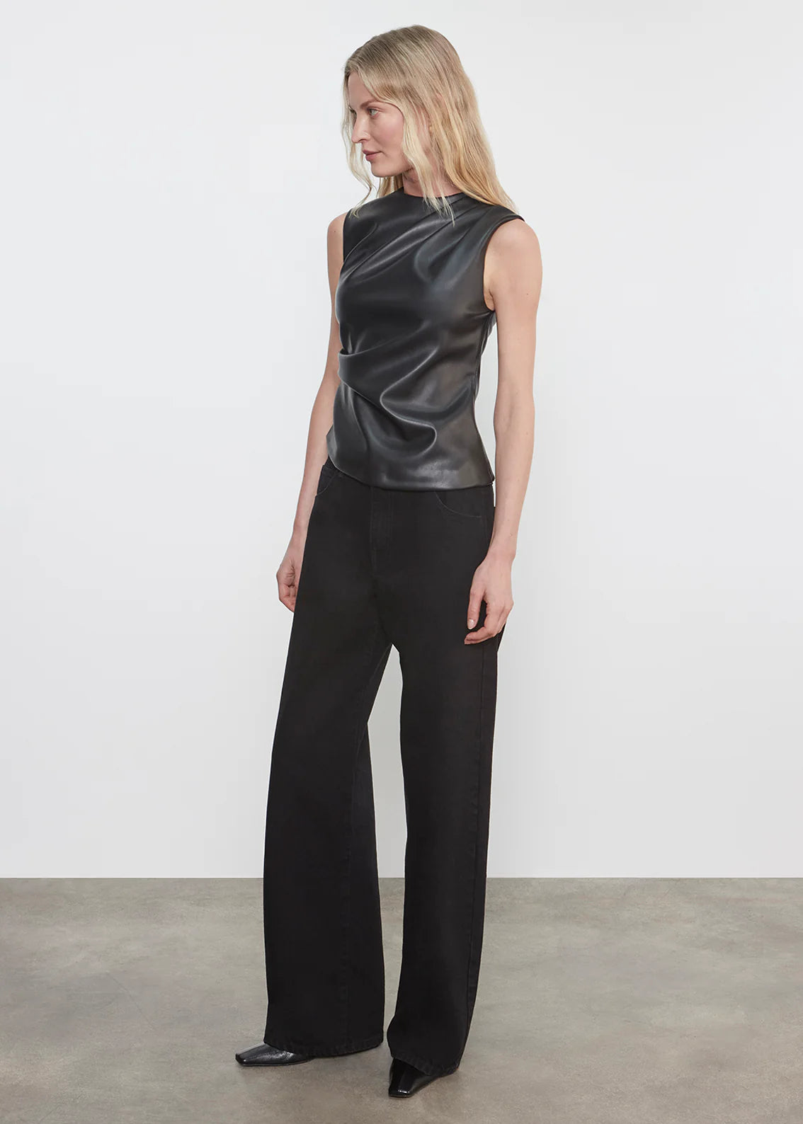 VEGAN LEATHER TWIST TOP