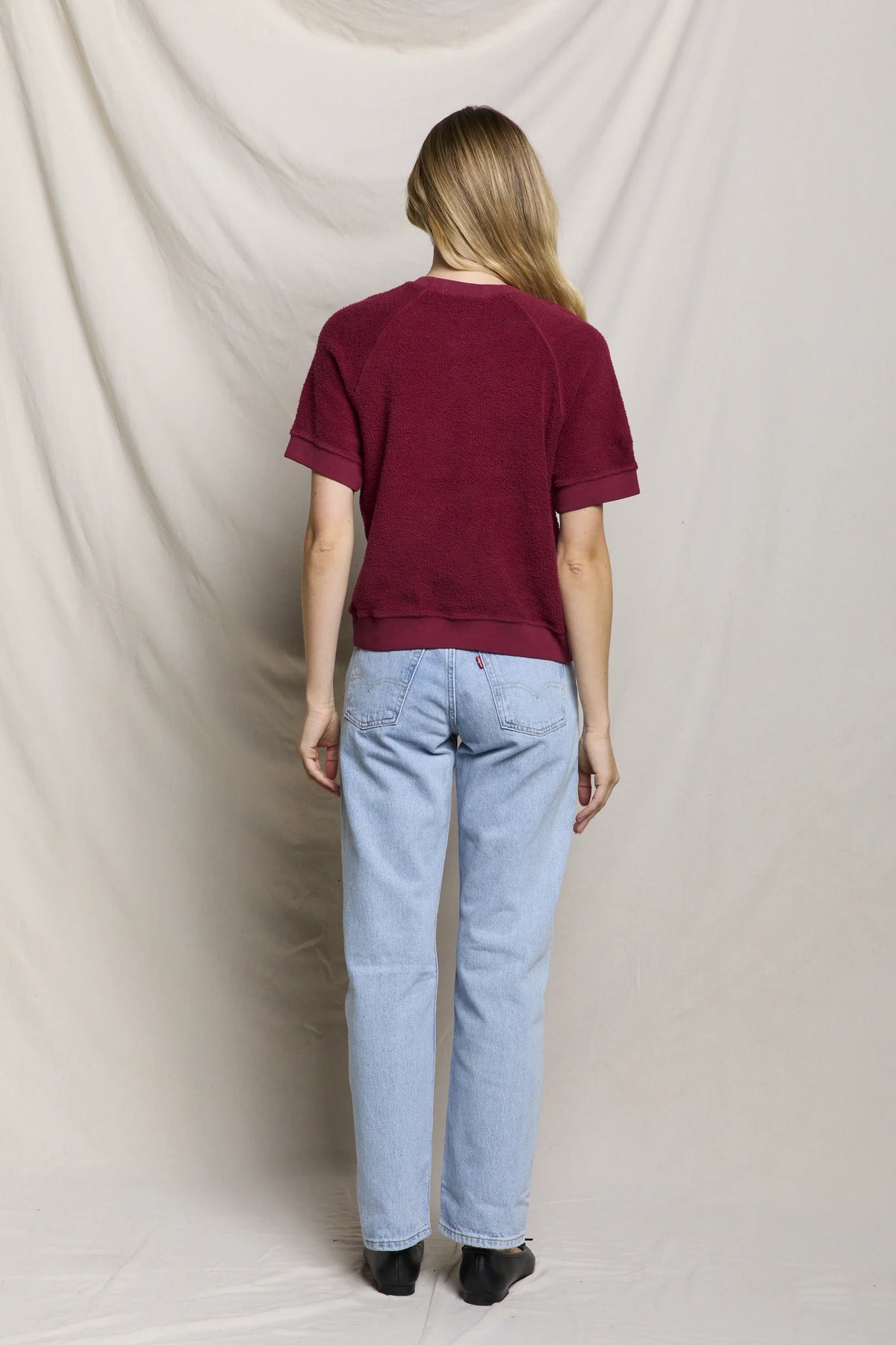 ZIGGY SHORT SLEEVE SWEATSHIRT IN RUBY RED